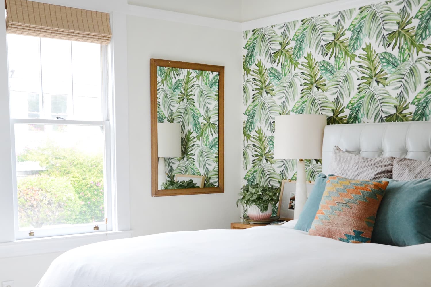 Pro Tips for PeelandStick Wallpaper Apartment Therapy